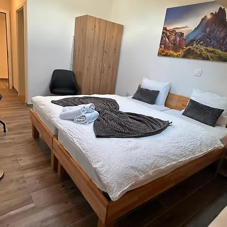 Kreuz Hotel 3*