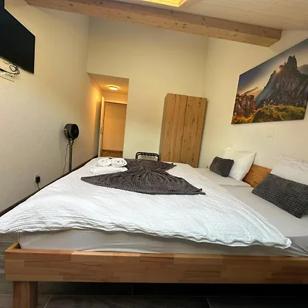 Kreuz 3*