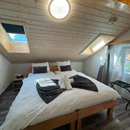 Hotel Kreuz 3*